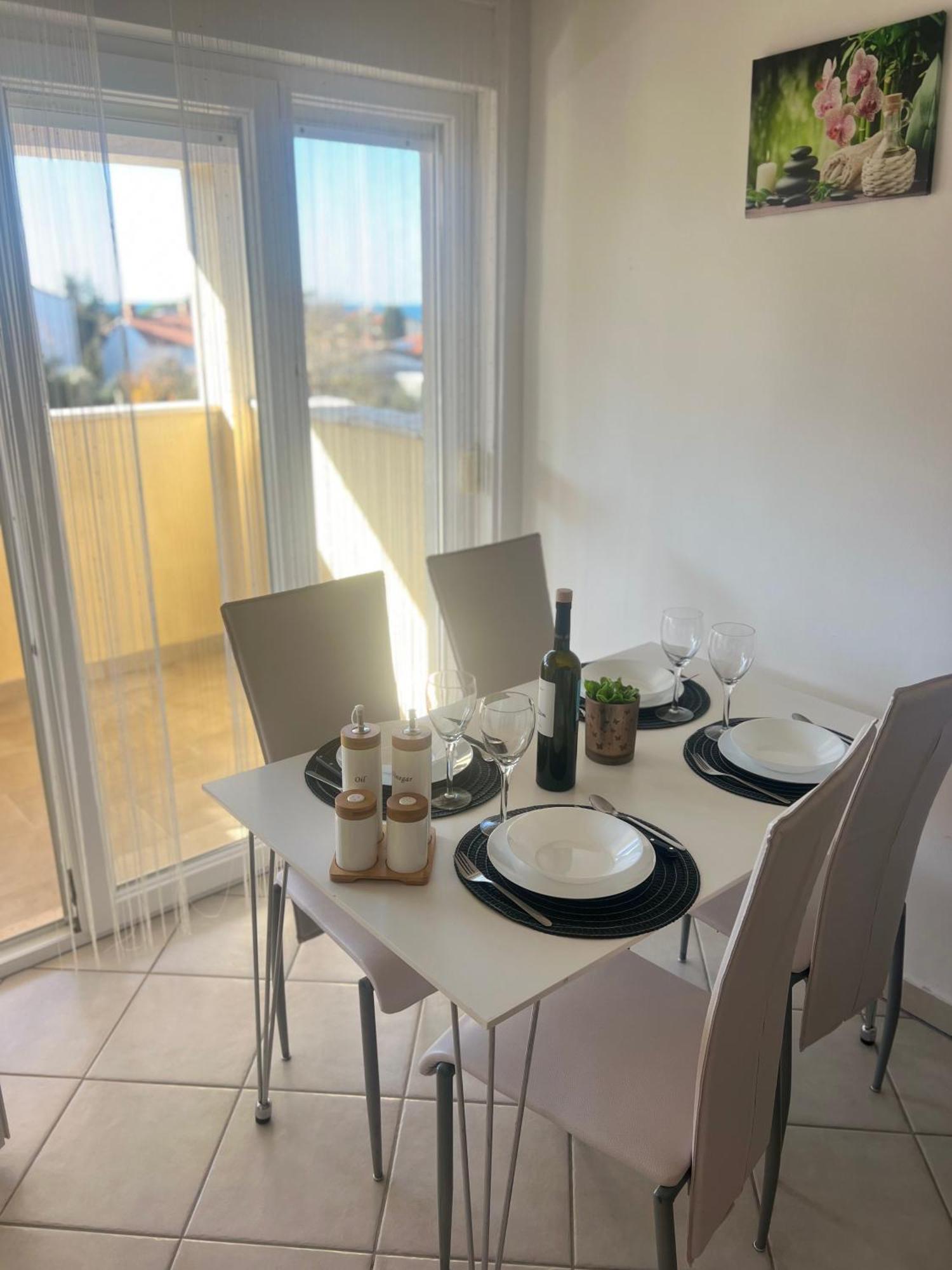 Apartmans Sun & Moon Zambratija  Eksteriør bilde